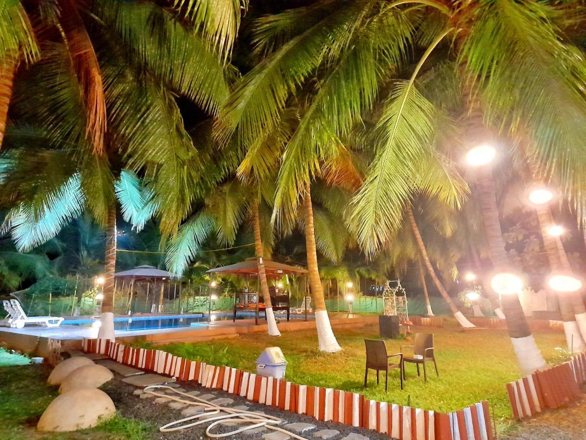 DAVID'S Resort Alībāg Exterior foto